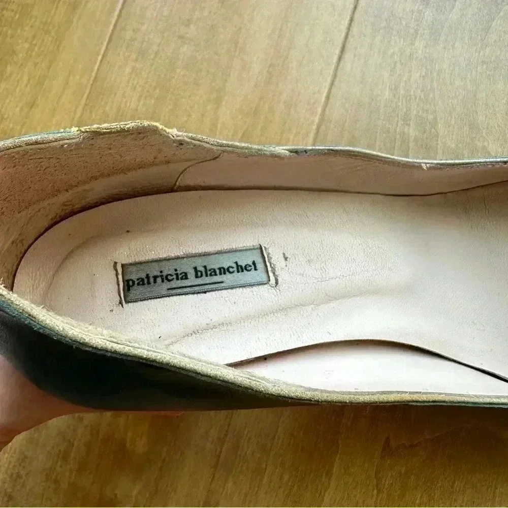 Patricia Blanchet Teal Leather Kitten Heels with Gold Glitter Spade, Size 8.5
